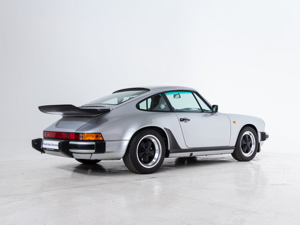 Porsche 911 Carrera 3.2 Clubsport