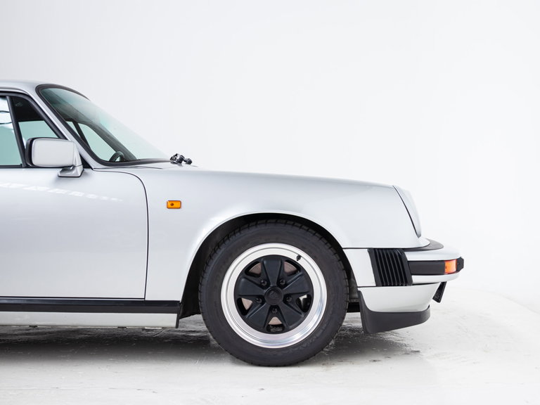 Porsche 911 Carrera 3.2 Clubsport