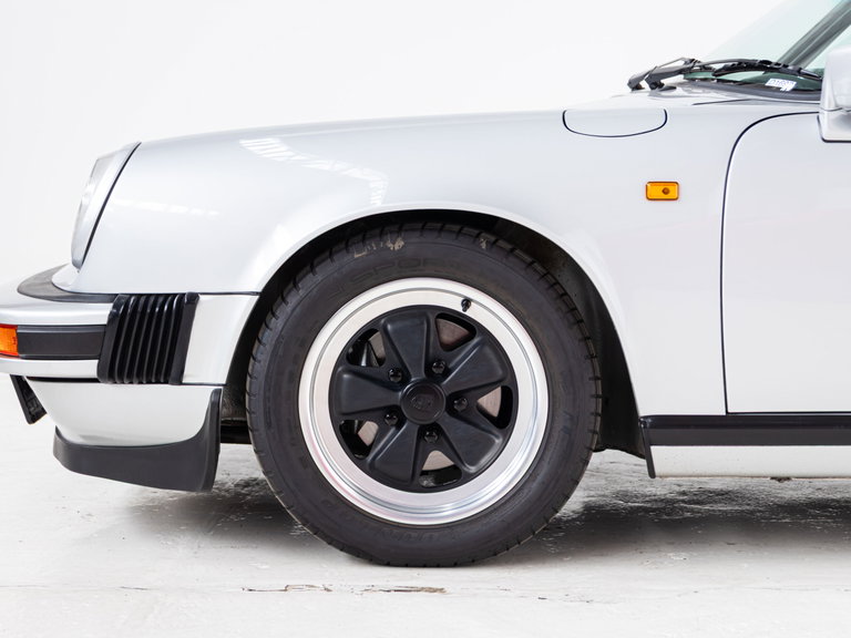 Porsche 911 Carrera 3.2 Clubsport