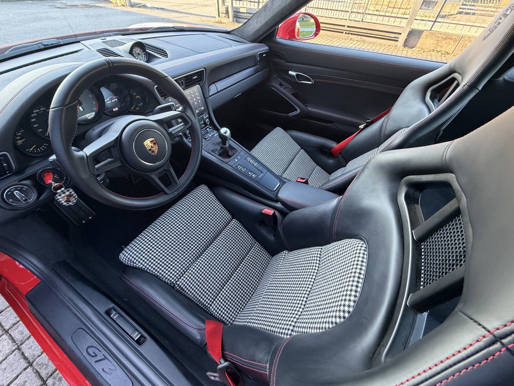 Porsche 991.2 GT3 Touring