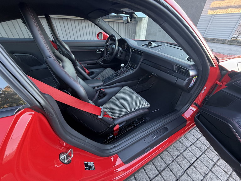 Porsche 991.2 GT3 Touring