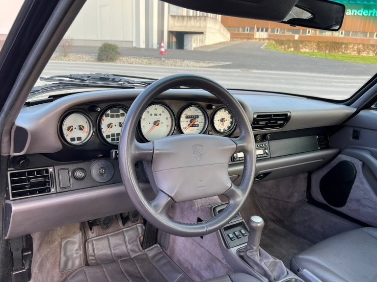 Porsche 993 Carrera 4S