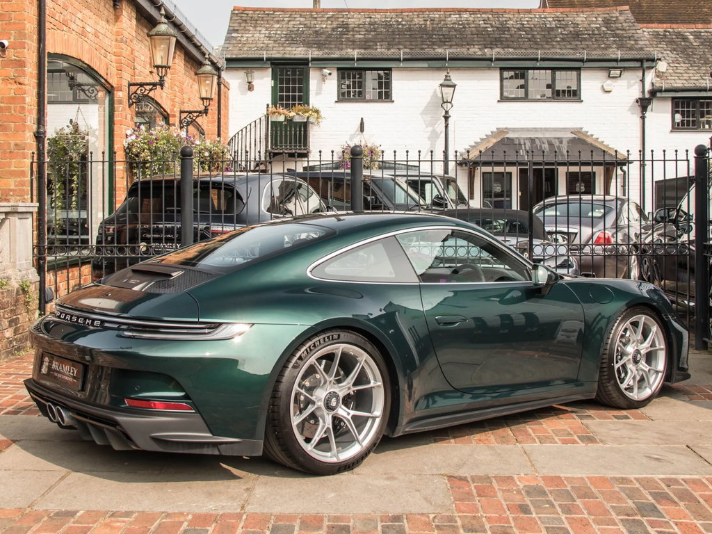 Porsche 992 GT3 Touring
