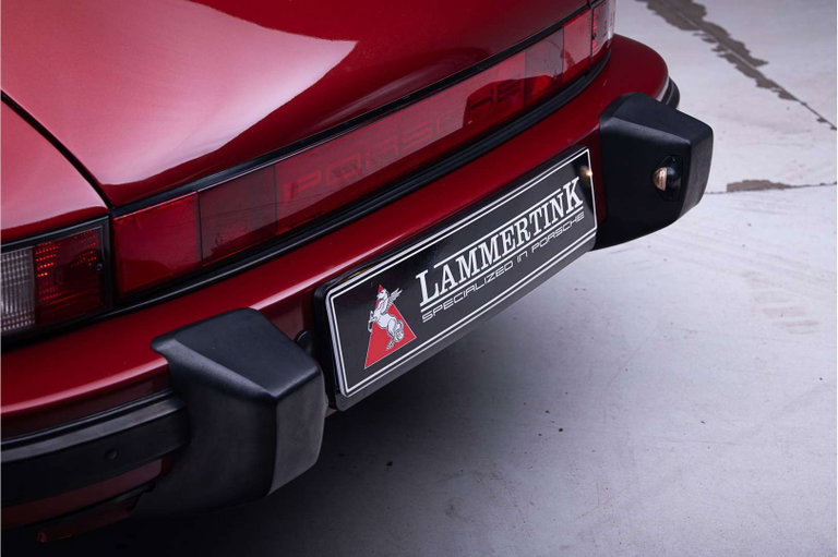 Porsche 911 Carrera 3.2