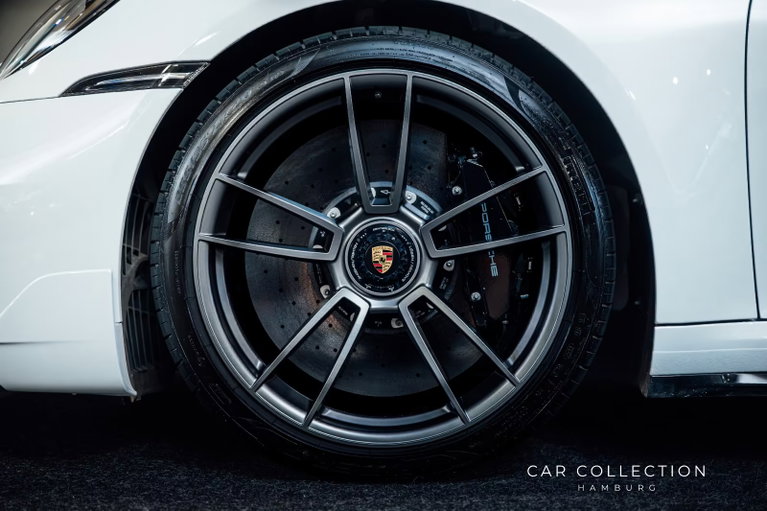 Porsche 992 Turbo S