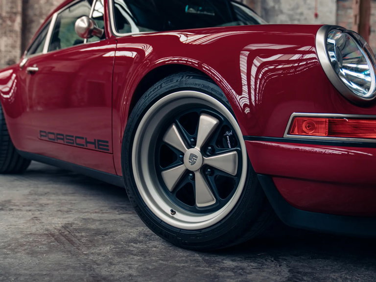 Porsche 911 Reimagined by Singer