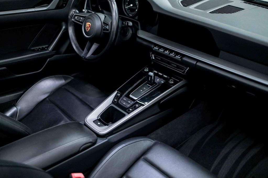Porsche 992 Carrera 4S