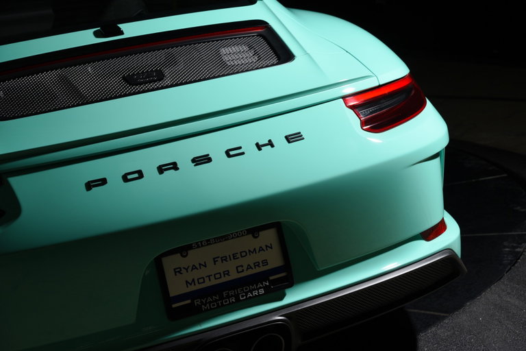 Porsche 991.2 GT3 Touring
