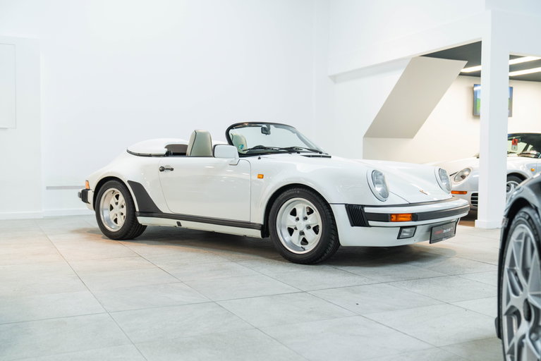 Porsche 911 Carrera 3.2 Speedster
