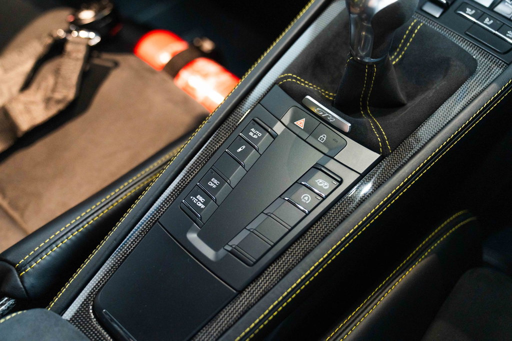 Porsche 718 Cayman GT4