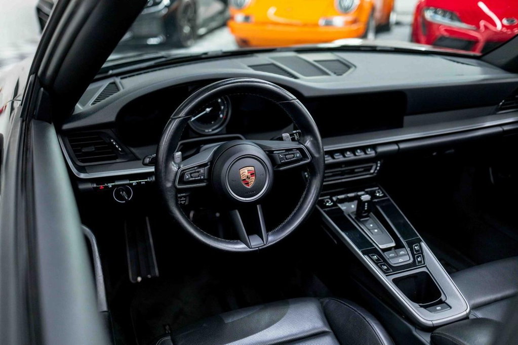 Porsche 992 Carrera 4S