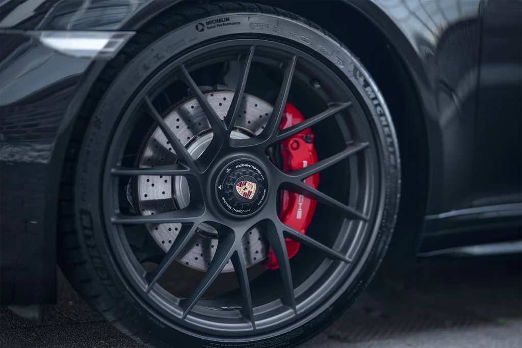 Porsche 991.2 Carrera 4 GTS