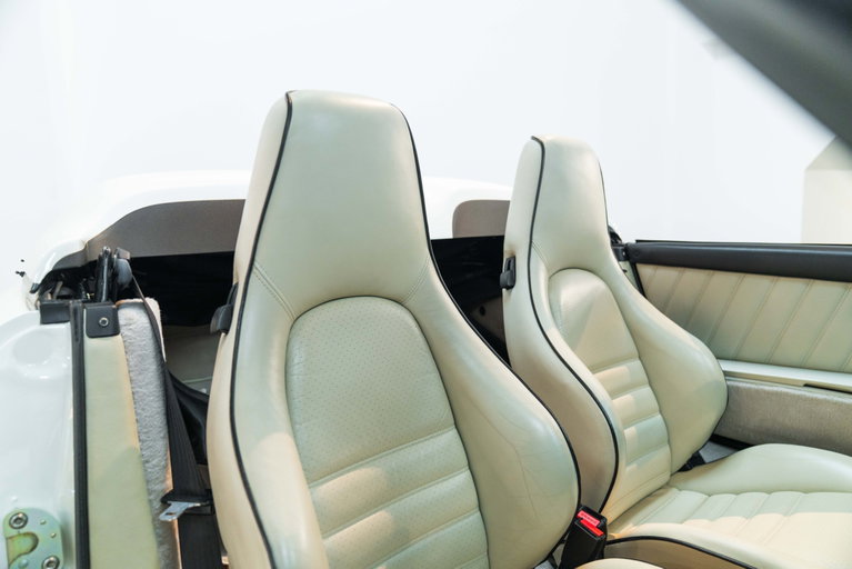 Porsche 911 Carrera 3.2 Speedster