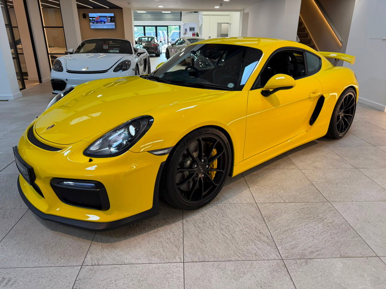 Porsche 981 Cayman GT4