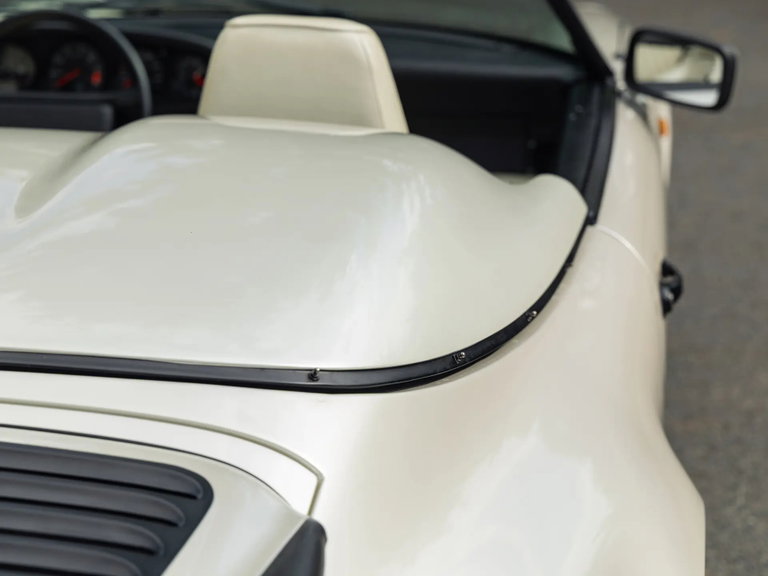 Porsche 911 Carrera 3.2 Speedster