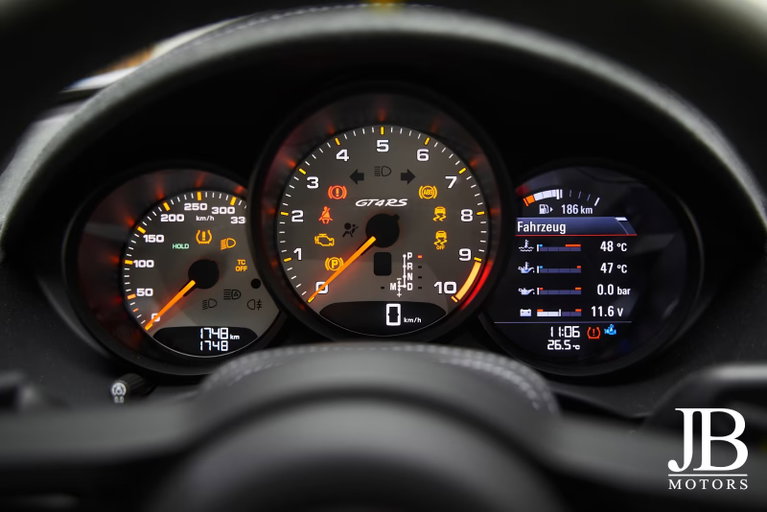 Porsche 718 Cayman GT4 RS