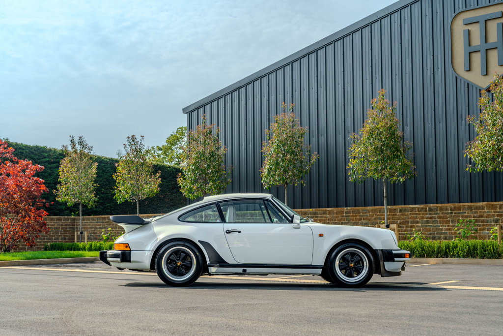 Porsche 911 Turbo 3.3