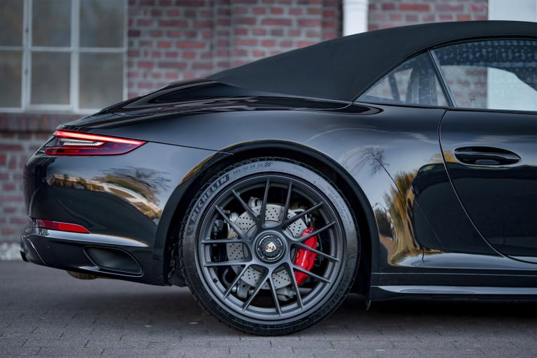 Porsche 991.2 Carrera 4 GTS