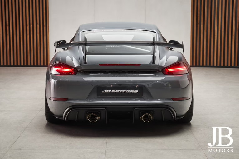 Porsche 718 Cayman GT4 RS