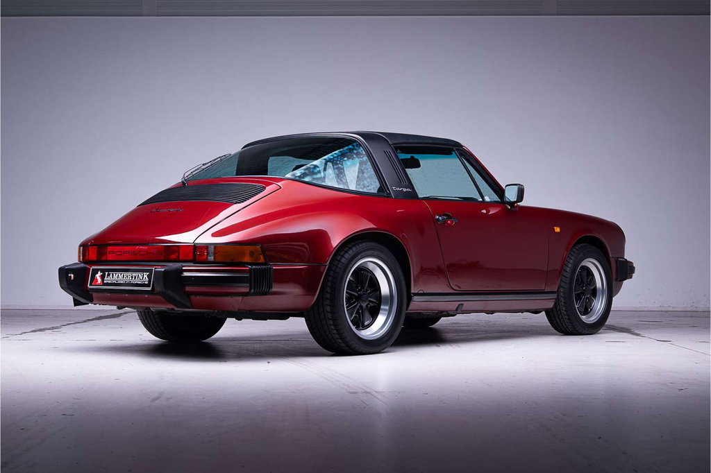 Porsche 911 Carrera 3.2