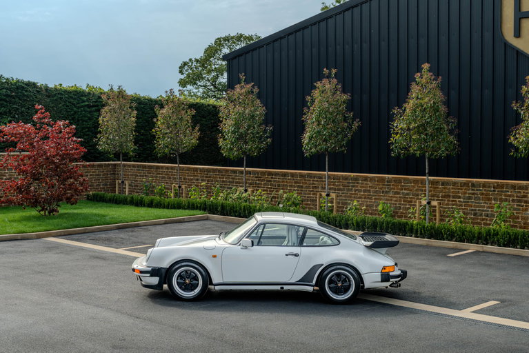 Porsche 911 Turbo 3.3