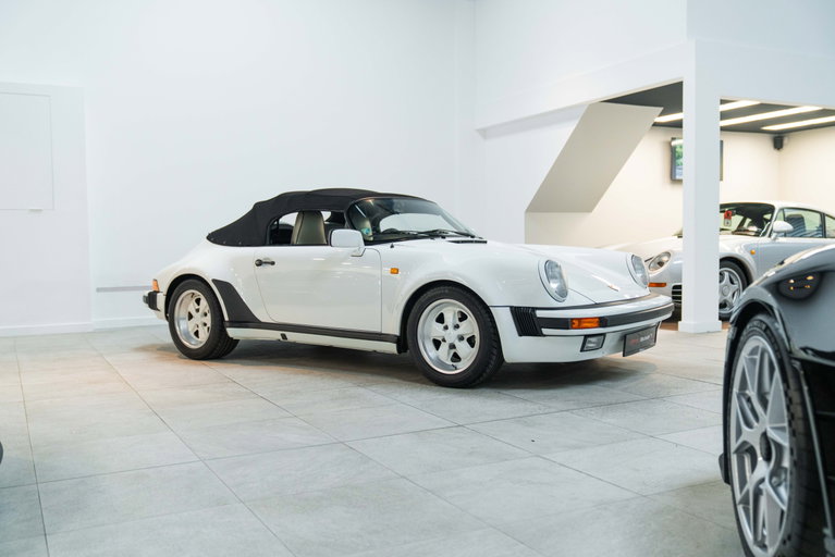 Porsche 911 Carrera 3.2 Speedster