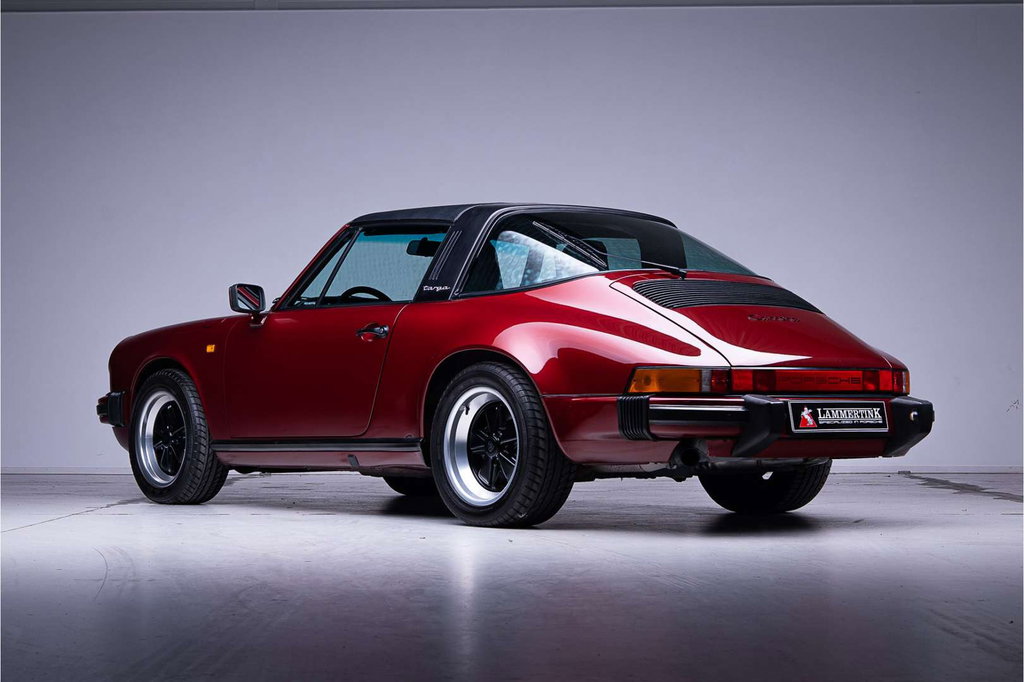 Porsche 911 Carrera 3.2