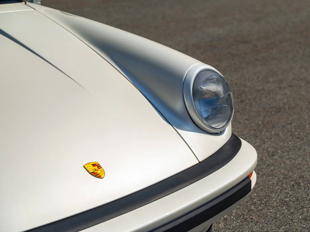 Porsche 911 Carrera 3.2 Speedster