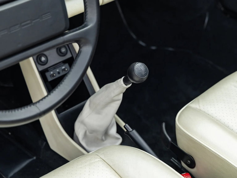 Porsche 911 Carrera 3.2 Speedster