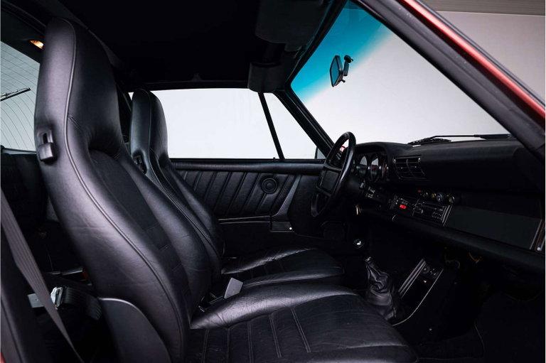 Porsche 911 Carrera 3.2