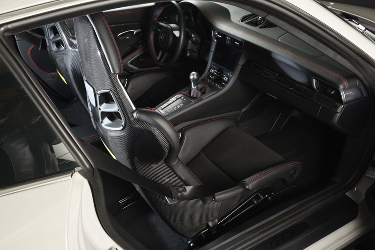 Porsche 991.2 GT3 Touring