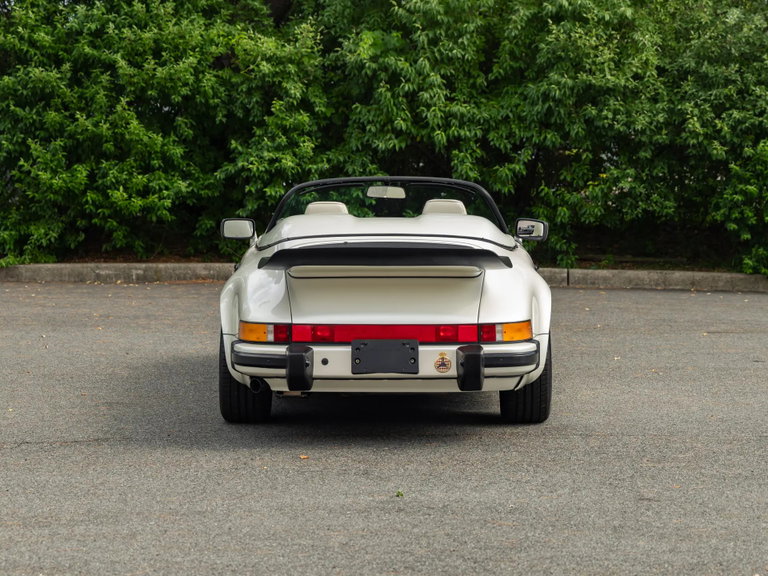 Porsche 911 Carrera 3.2 Speedster