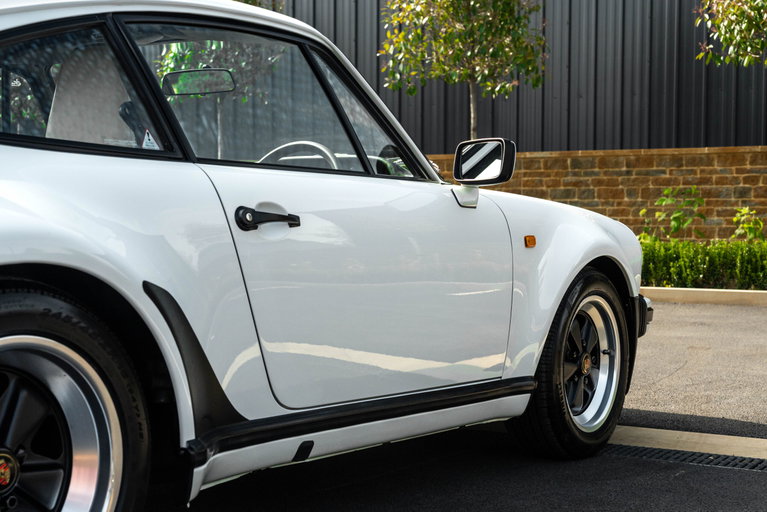 Porsche 911 Turbo 3.3