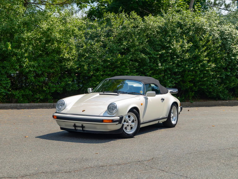Porsche 911 Carrera 3.2 Speedster