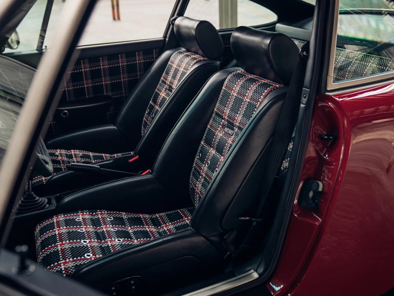 Porsche 911 Reimagined by Singer