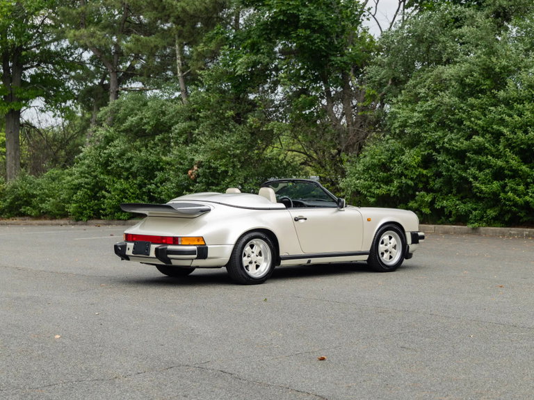 Porsche 911 Carrera 3.2 Speedster