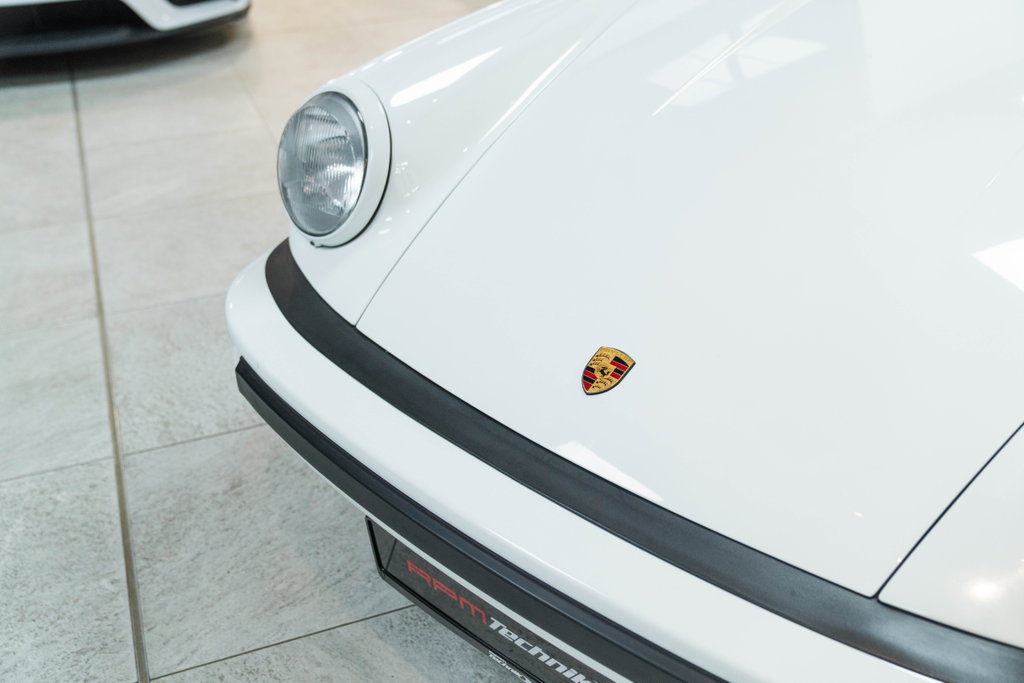 Porsche 911 Carrera 3.2 Speedster