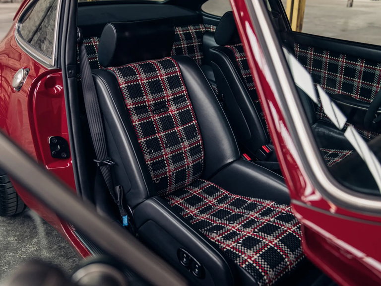 Porsche 911 Reimagined by Singer