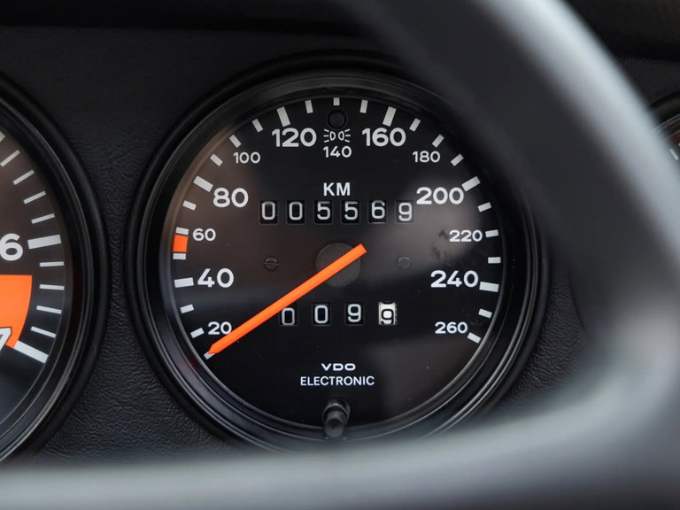 Porsche 911 Carrera 3.2 Speedster