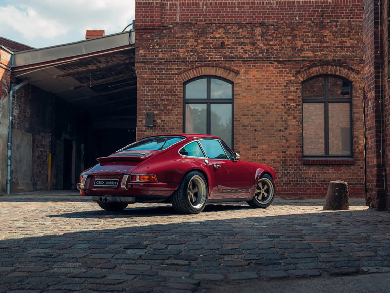 Porsche 911 Reimagined by Singer
