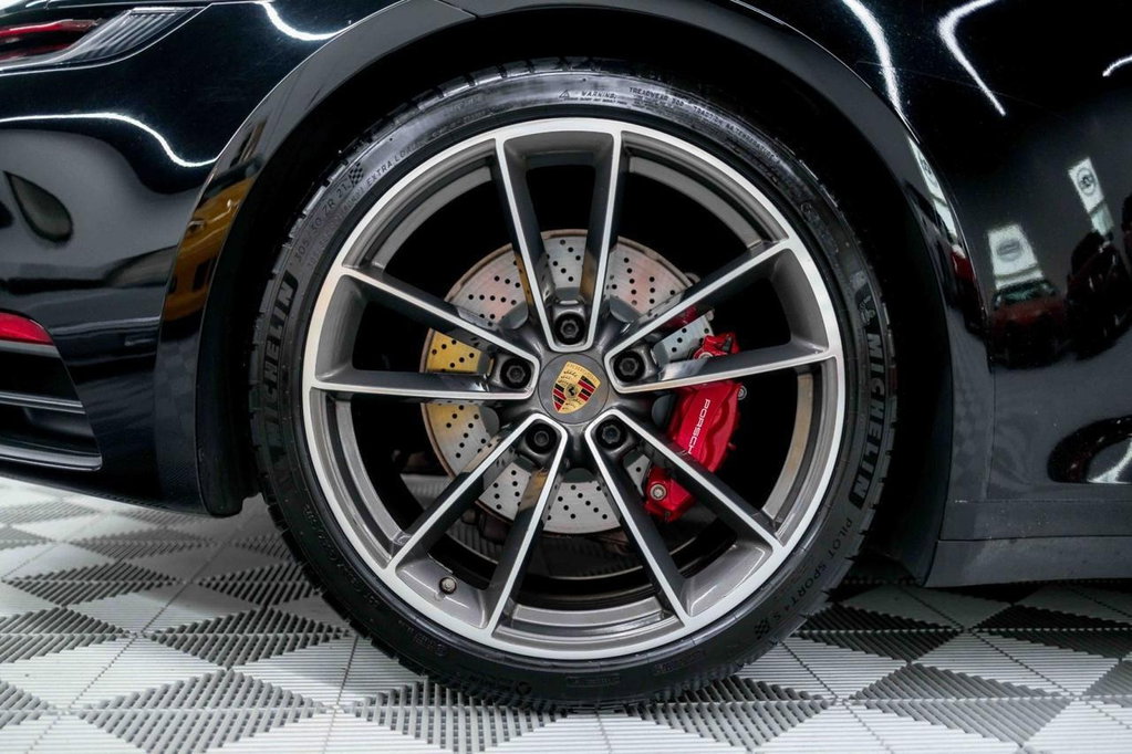 Porsche 992 Carrera 4S