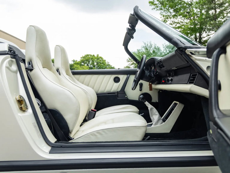 Porsche 911 Carrera 3.2 Speedster