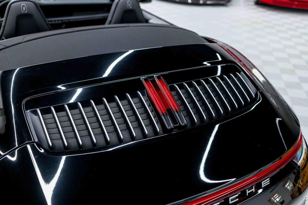 Porsche 992 Carrera 4S