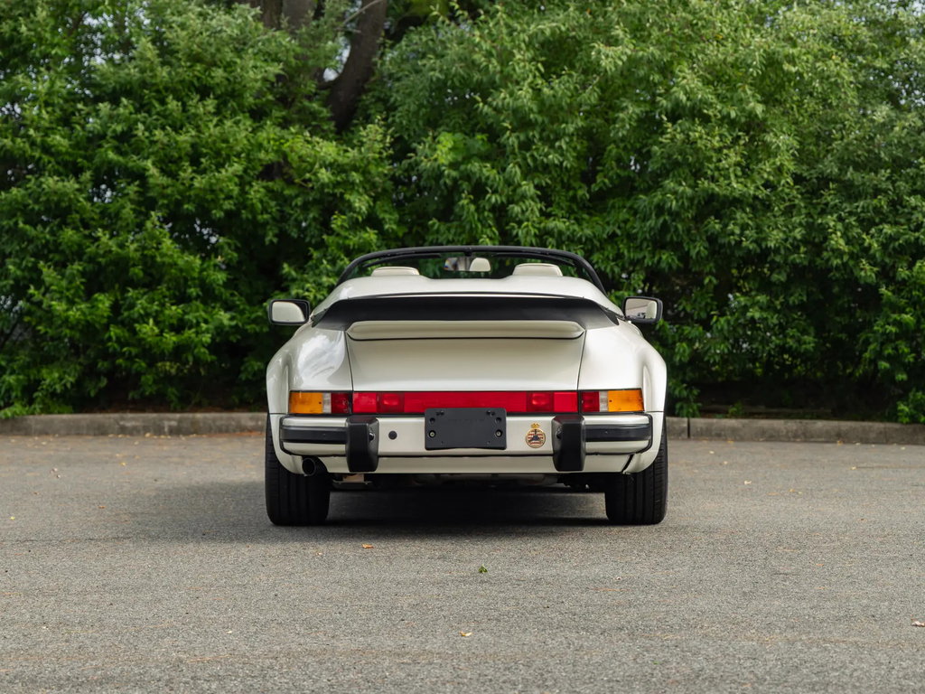 Porsche 911 Carrera 3.2 Speedster