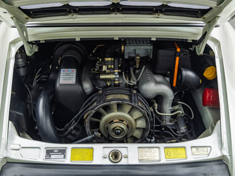 Porsche 911 Carrera 3.2 Speedster