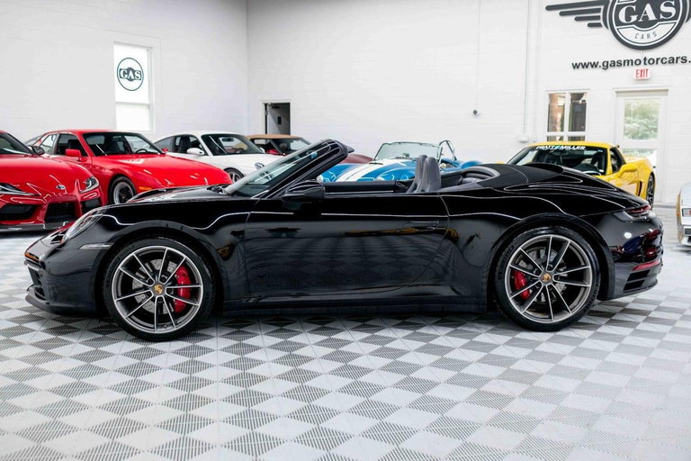 Porsche 992 Carrera 4S