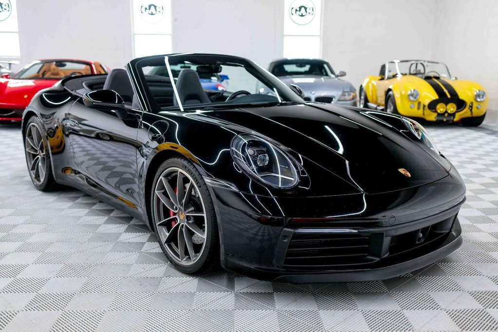 Porsche 992 Carrera 4S
