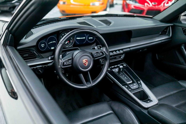 Porsche 992 Carrera 4S