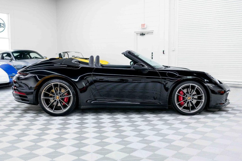 Porsche 992 Carrera 4S