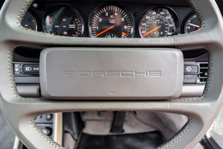 Porsche 911 Turbo 3.3